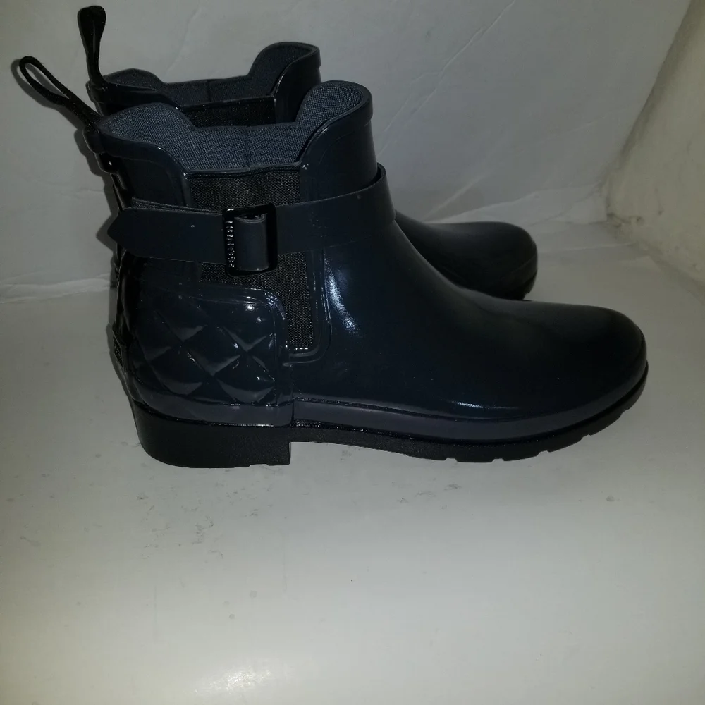 Hunter Women's Glossy Dark Gray Chelsea Rain Ankle Boots
